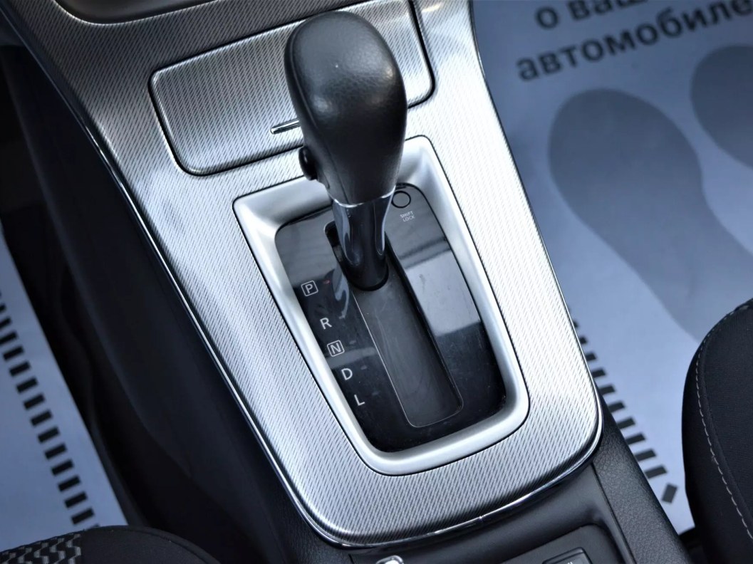 Nissan Tiida Elegance Connect 1.6 CVT, 2015 фото 12