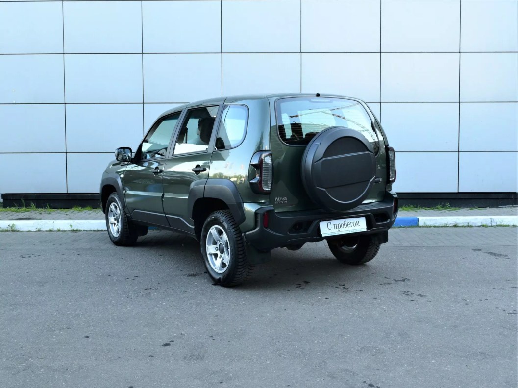ВАЗ (Lada) Niva Comfort Offroad 1.7 МКПП, 2021 фото 6