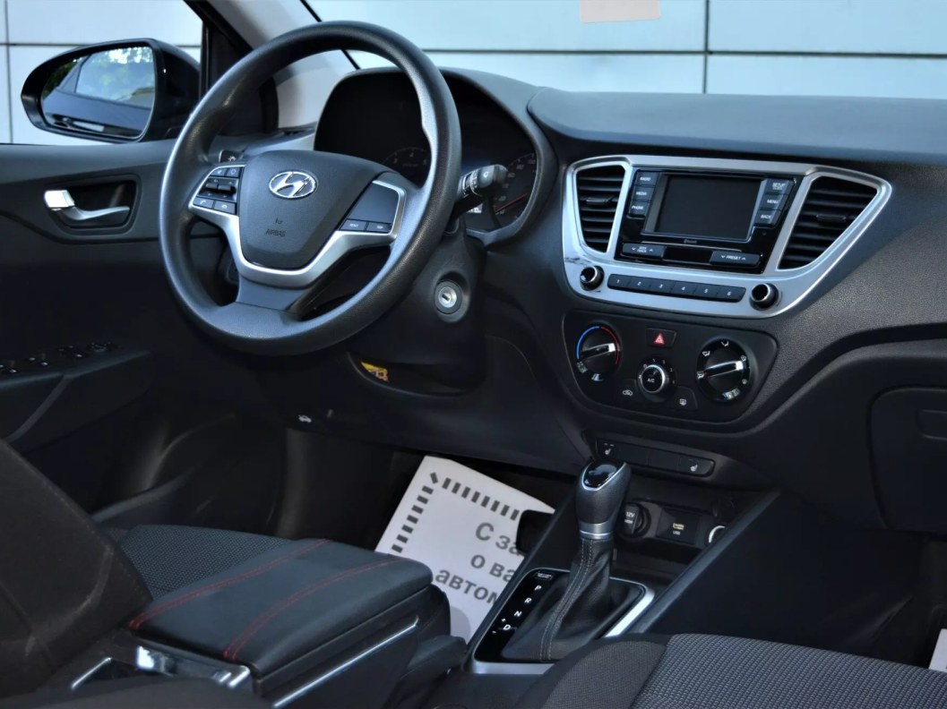 Hyundai Solaris Comfort + Light + Winter + Safety 1.6 АКПП, 2020 фото 8