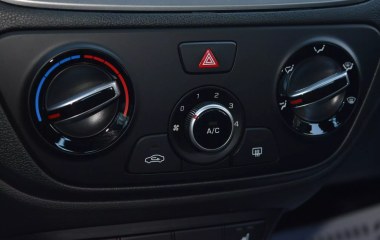 Hyundai Solaris Comfort + Light + Winter + Safety 1.6 АКПП, 2020 превью 11