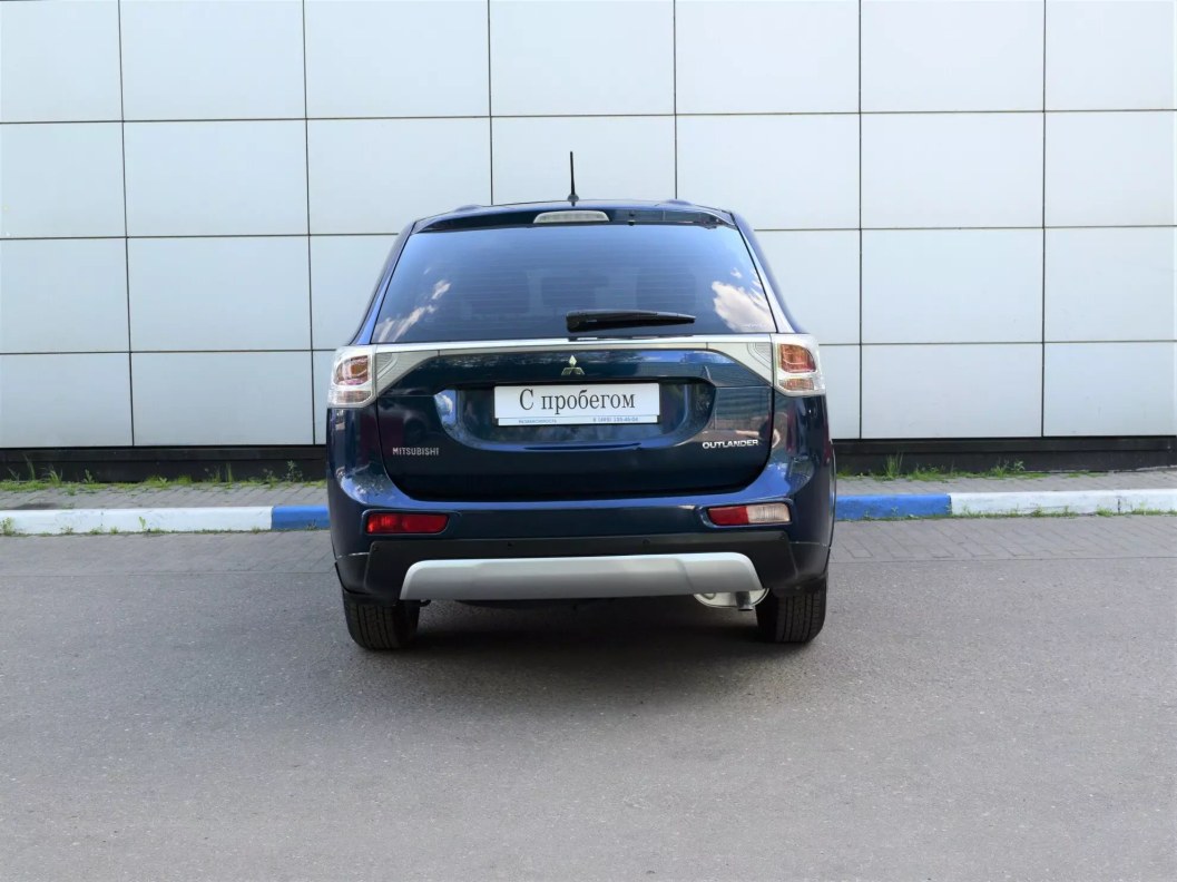 Mitsubishi Outlander Invite S03 2.0 CVT, 2014 фото 5