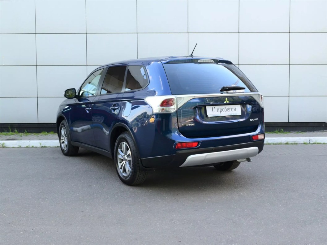 Mitsubishi Outlander Invite S03 2.0 CVT, 2014 фото 6