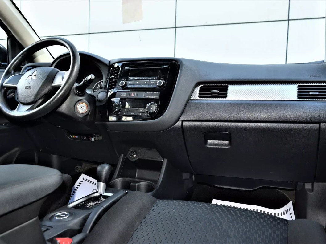 Mitsubishi Outlander Invite S03 2.0 CVT, 2014 фото 7