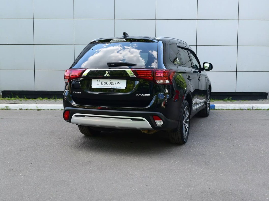 Mitsubishi Outlander Intense+ 2.0 CVT, 2019 фото 5