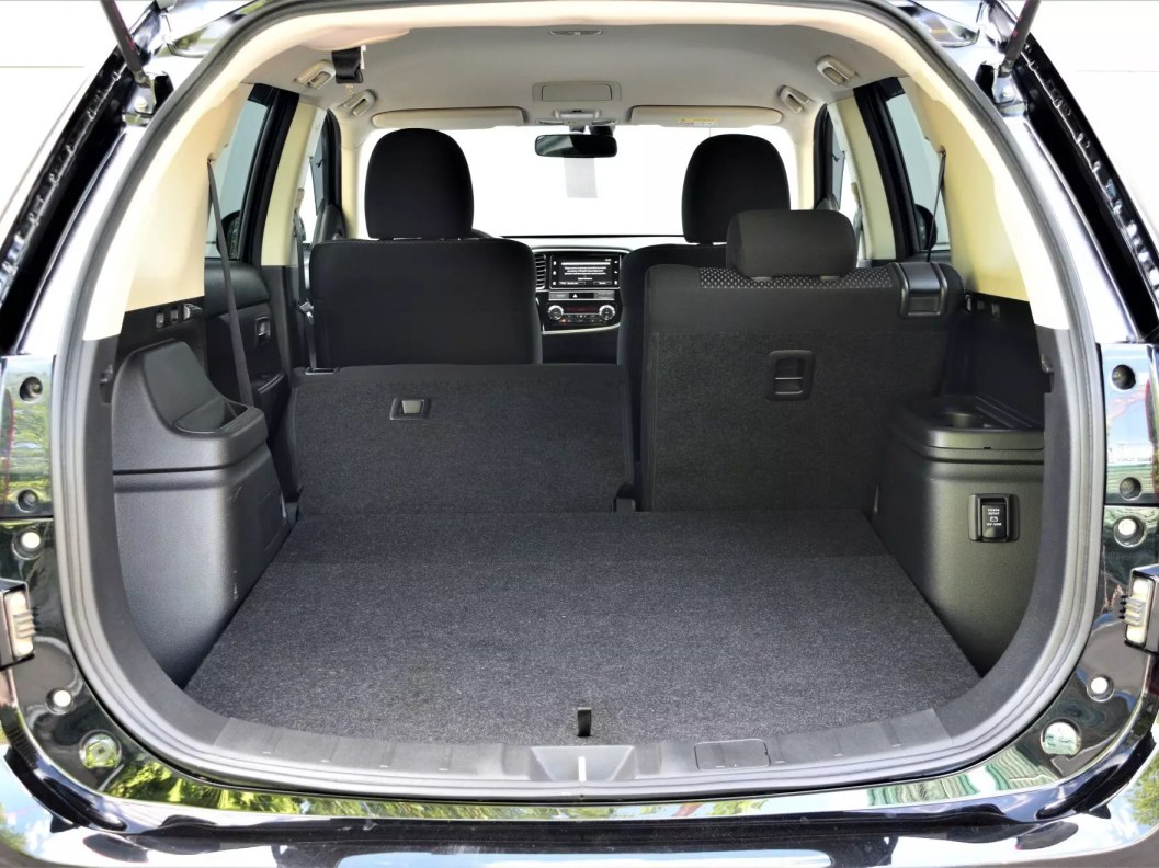 Mitsubishi Outlander Intense+ 2.0 CVT, 2019 фото 7