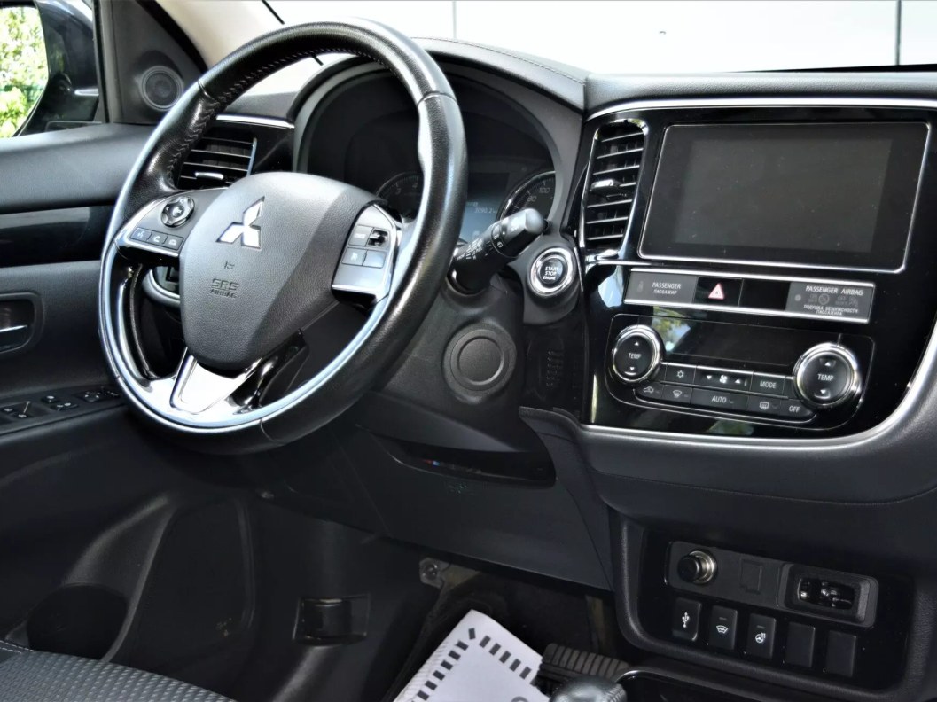 Mitsubishi Outlander Intense+ 2.0 CVT, 2019 фото 9