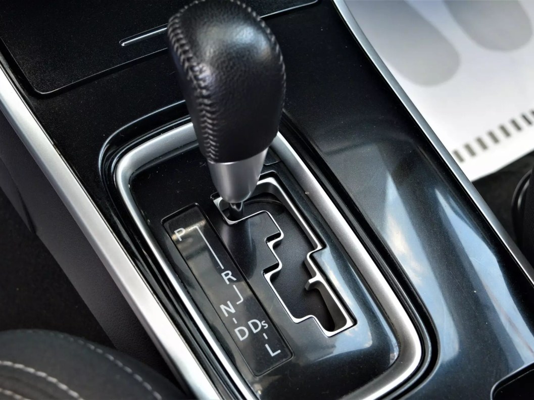 Mitsubishi Outlander Intense+ 2.0 CVT, 2019 фото 12