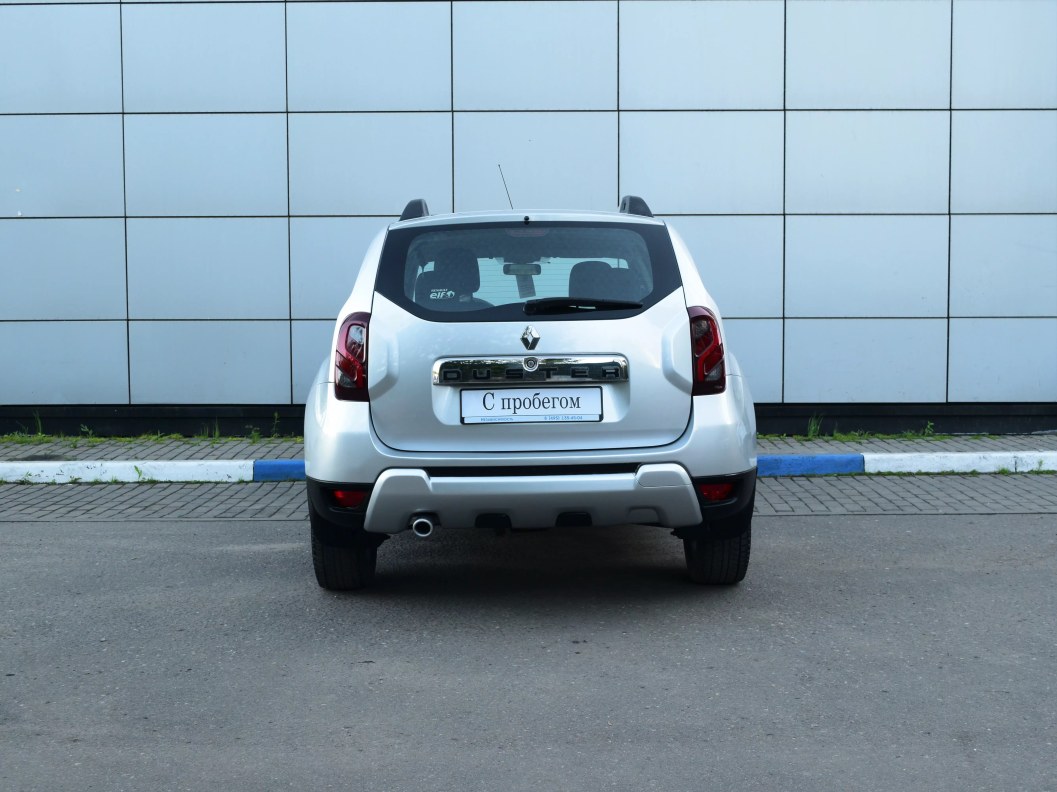 Renault Duster Privilege 1.6 МКПП, 2016 фото 6