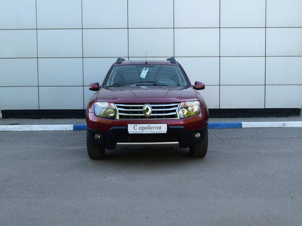 Renault Duster Privilege 2.0 МКПП, 2015 фото 2