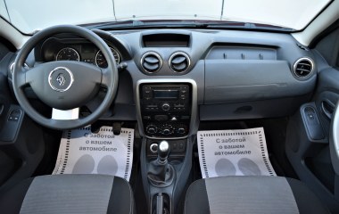 Renault Duster Privilege 2.0 МКПП, 2015 превью 10