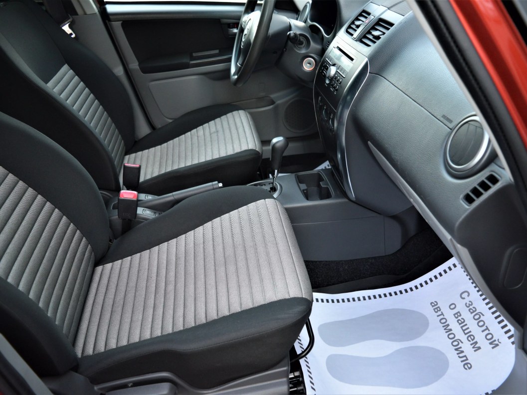 Suzuki SX4 GL 1.6 АКПП, 2012 фото 11