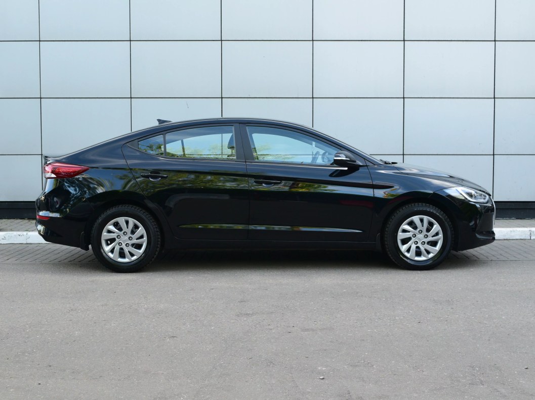 Hyundai Elantra Active 2.0 АКПП, 2018 фото 8