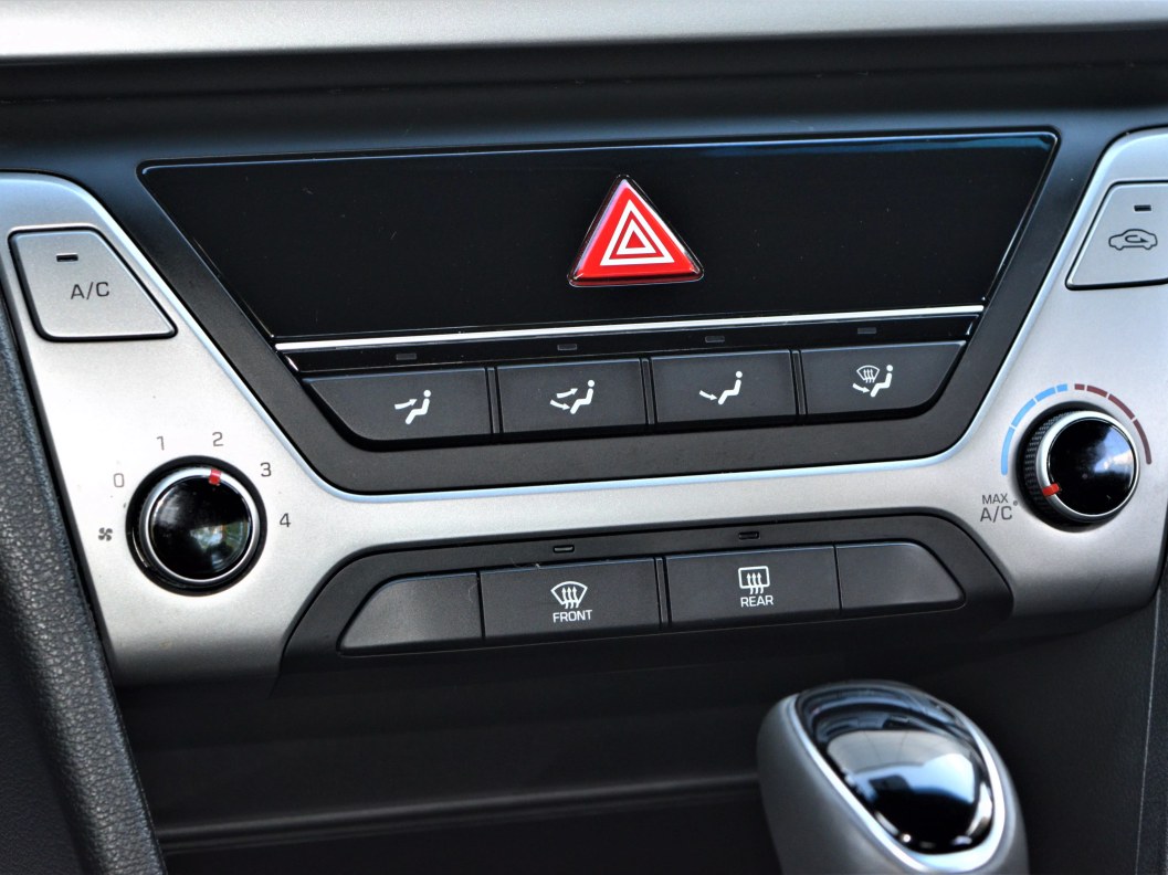 Hyundai Elantra Active 2.0 АКПП, 2018 фото 15