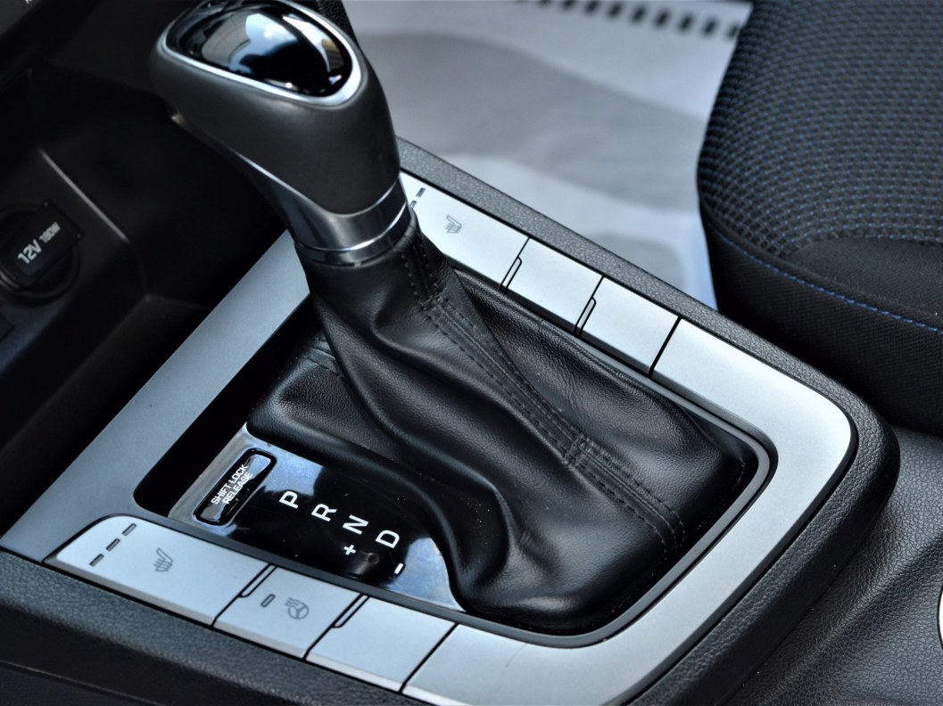Hyundai Elantra Active 2.0 АКПП, 2018 фото 16