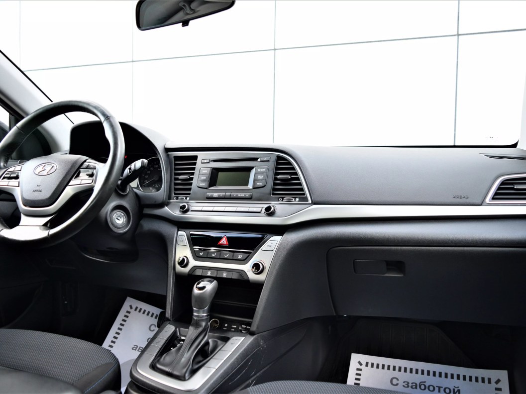 Hyundai Elantra Active 2.0 АКПП, 2018 фото 18