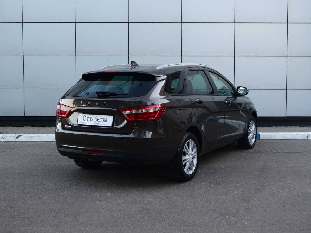ВАЗ (Lada) Vesta GFK11-52-AK2 Luxe Multimedia 1.6 МКПП, 2019 фото 7
