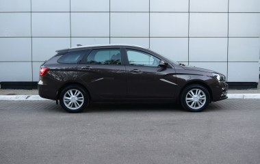 ВАЗ (Lada) Vesta GFK11-52-AK2 Luxe Multimedia 1.6 МКПП, 2019 превью 8