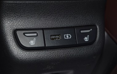 ВАЗ (Lada) Vesta GFK11-52-AK2 Luxe Multimedia 1.6 МКПП, 2019 превью 18