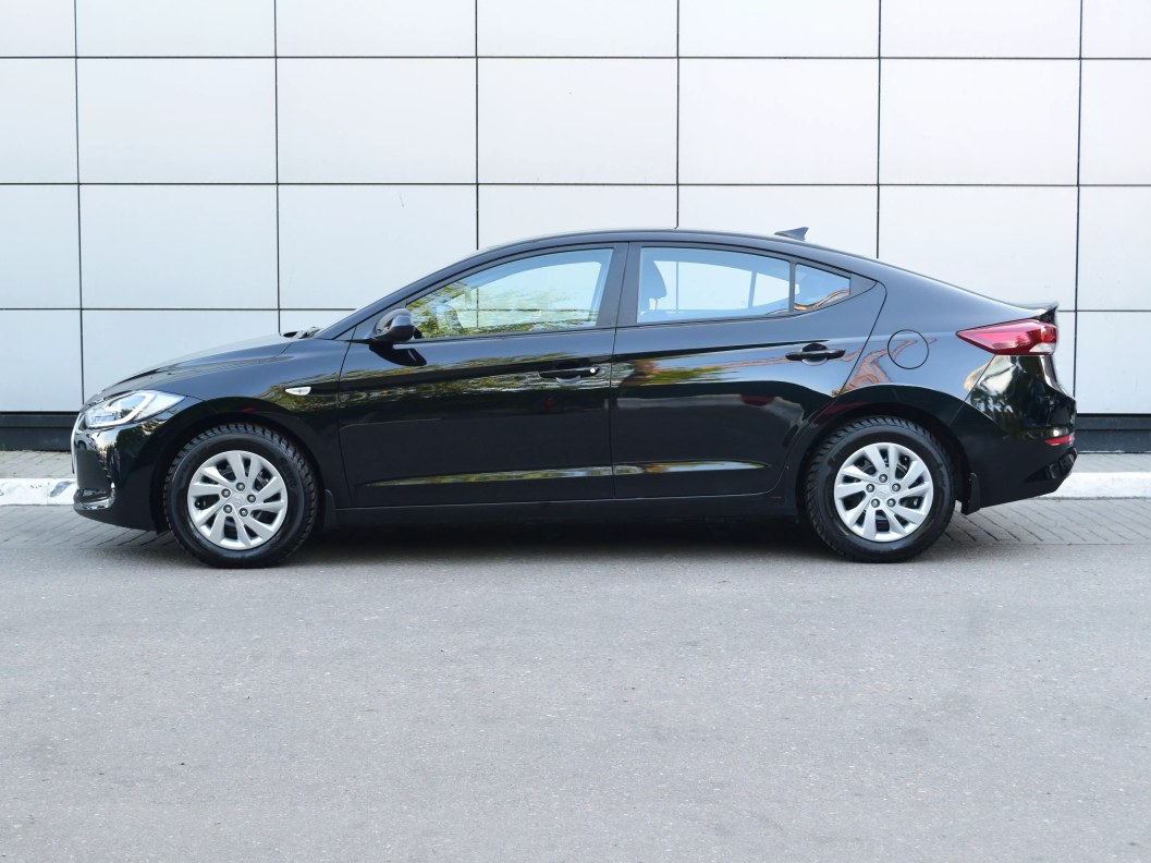 Hyundai Elantra Active 1.6 АКПП, 2017 фото 4