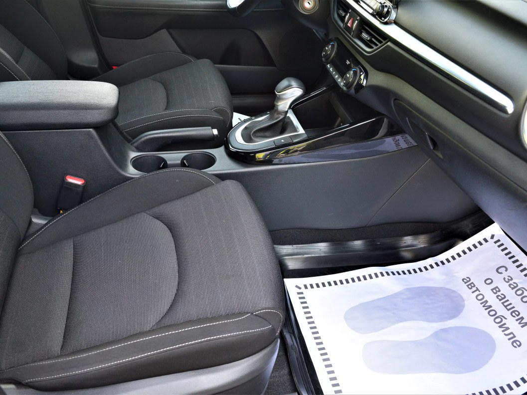 Kia Cerato Luxe 2.0 АКПП, 2019 фото 11