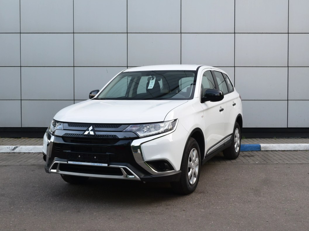 Mitsubishi Outlander Inform 2.0 CVT, 2021 фото 3