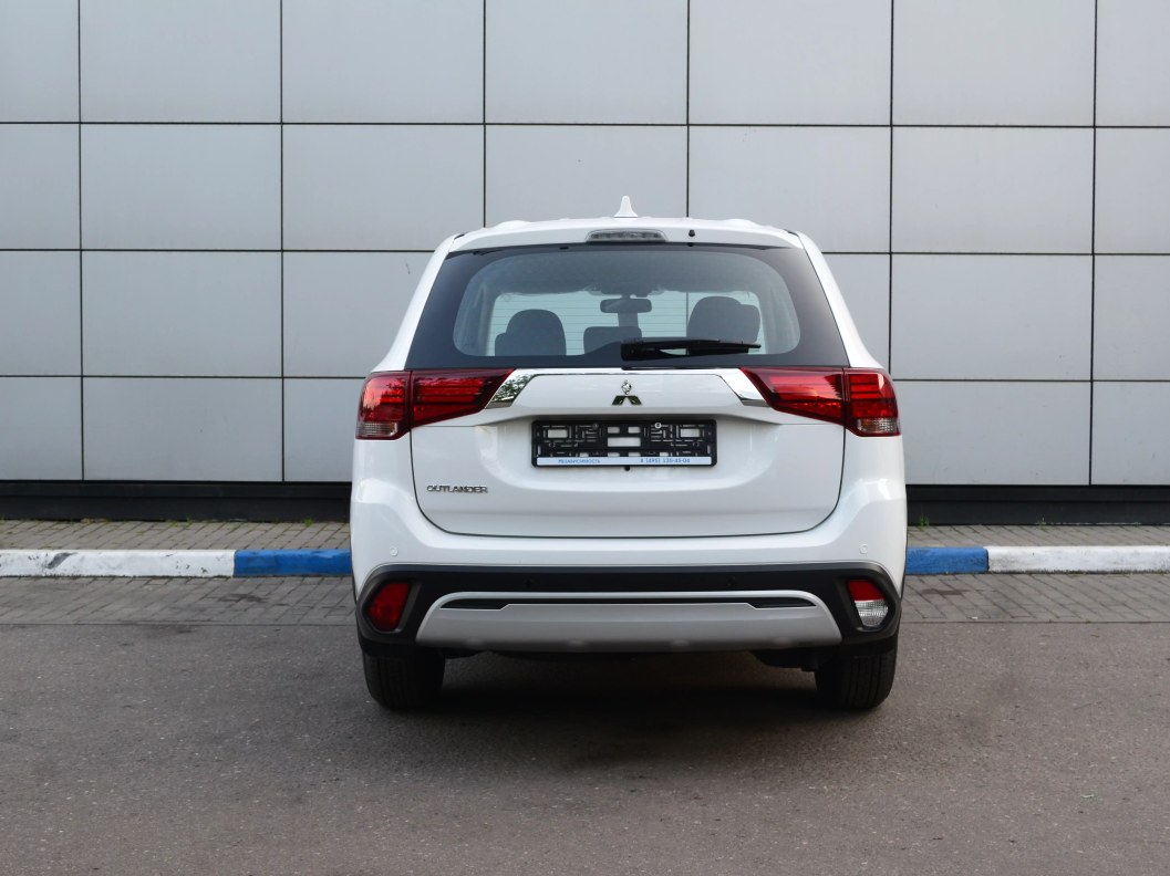 Mitsubishi Outlander Inform 2.0 CVT, 2021 фото 6