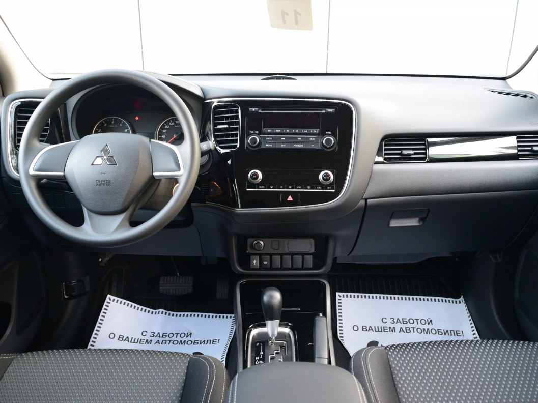 Mitsubishi Outlander Inform 2.0 CVT, 2021 фото 10