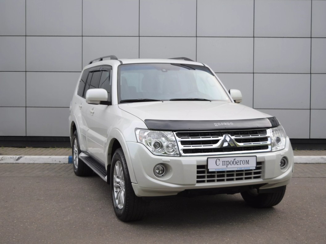 Mitsubishi Pajero Instyle S82 3.2 АКПП, 2014 фото 1