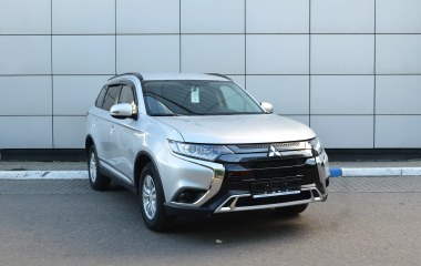 Mitsubishi Outlander Invite