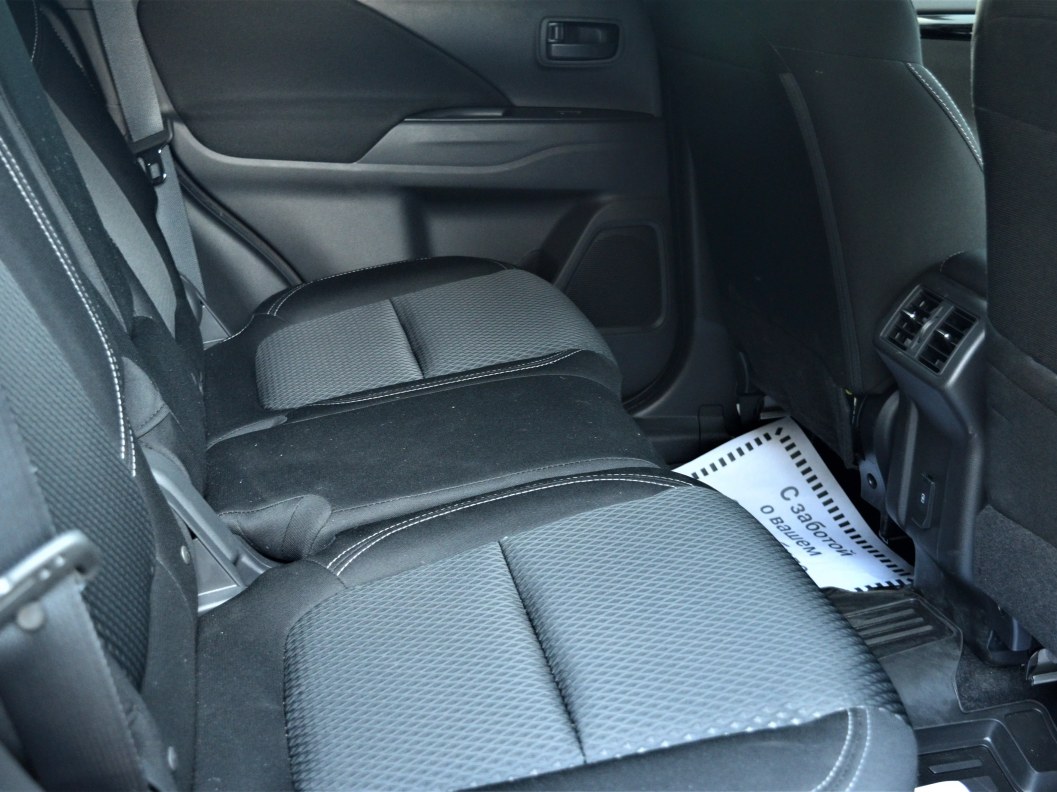 Mitsubishi Outlander Invite 2.0 CVT, 2021 фото 12