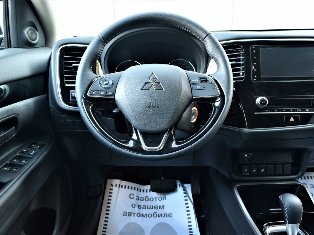 Mitsubishi Outlander Invite 2.0 CVT, 2021 фото 14
