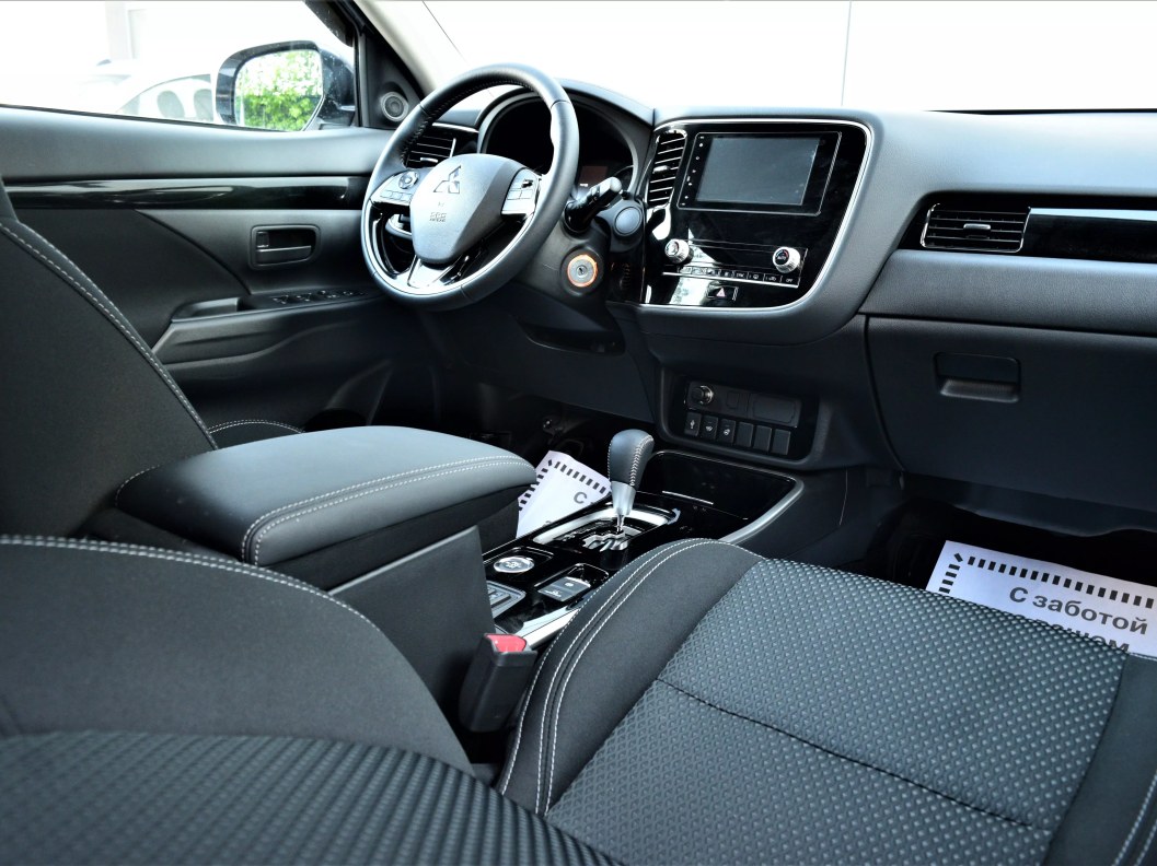 Mitsubishi Outlander Invite 2.0 CVT, 2021 фото 20