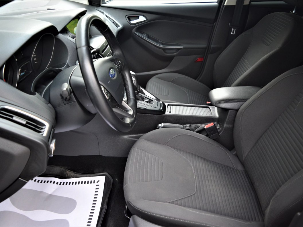 Ford Focus Titanium 1.5 АКПП, 2017 фото 9
