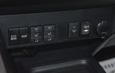 Toyota RAV4 Adventure 2.0 CVT, 2015 превью 15