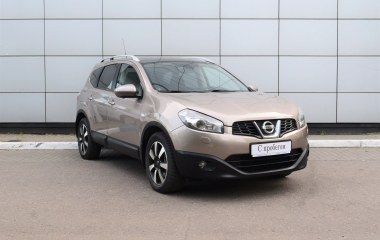 Nissan Qashqai+2 SE+