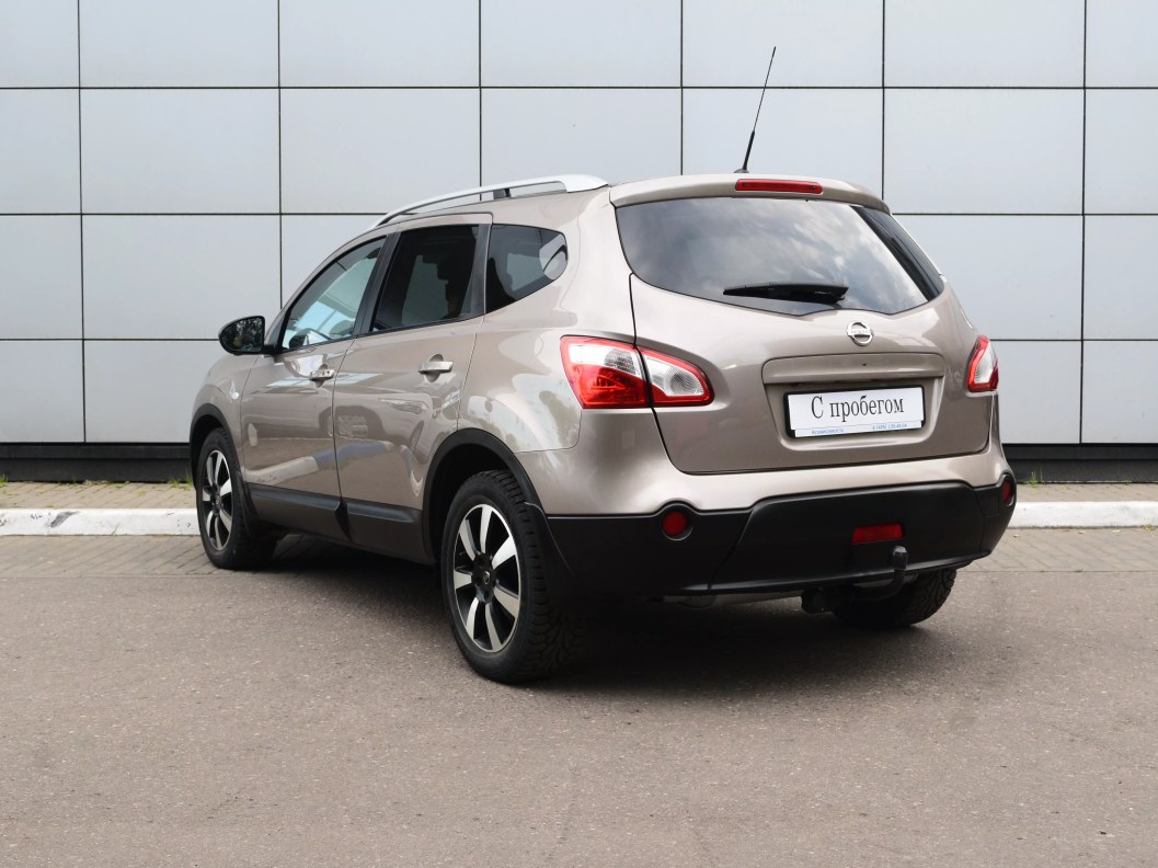 Nissan Qashqai+2 SE+ 2.0 CVT, 2013 фото 6