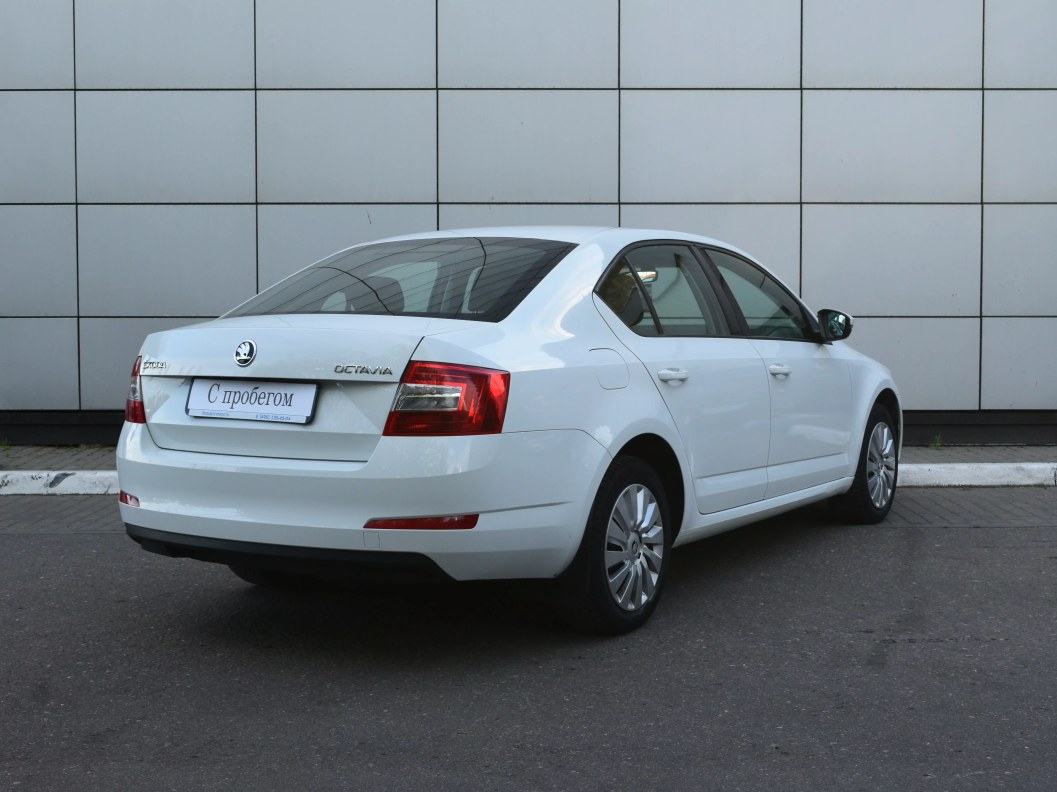 Skoda Octavia Ambition 1.6 МКПП, 2016 фото 7