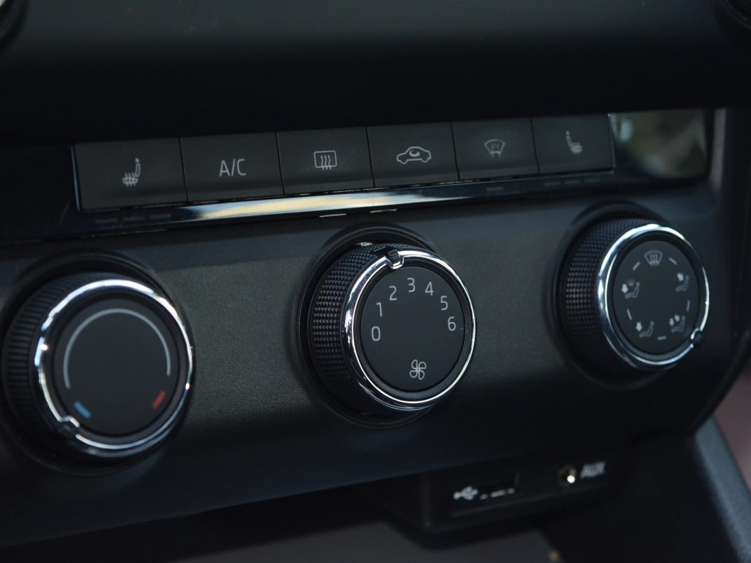 Skoda Octavia Ambition 1.6 МКПП, 2016 фото 18
