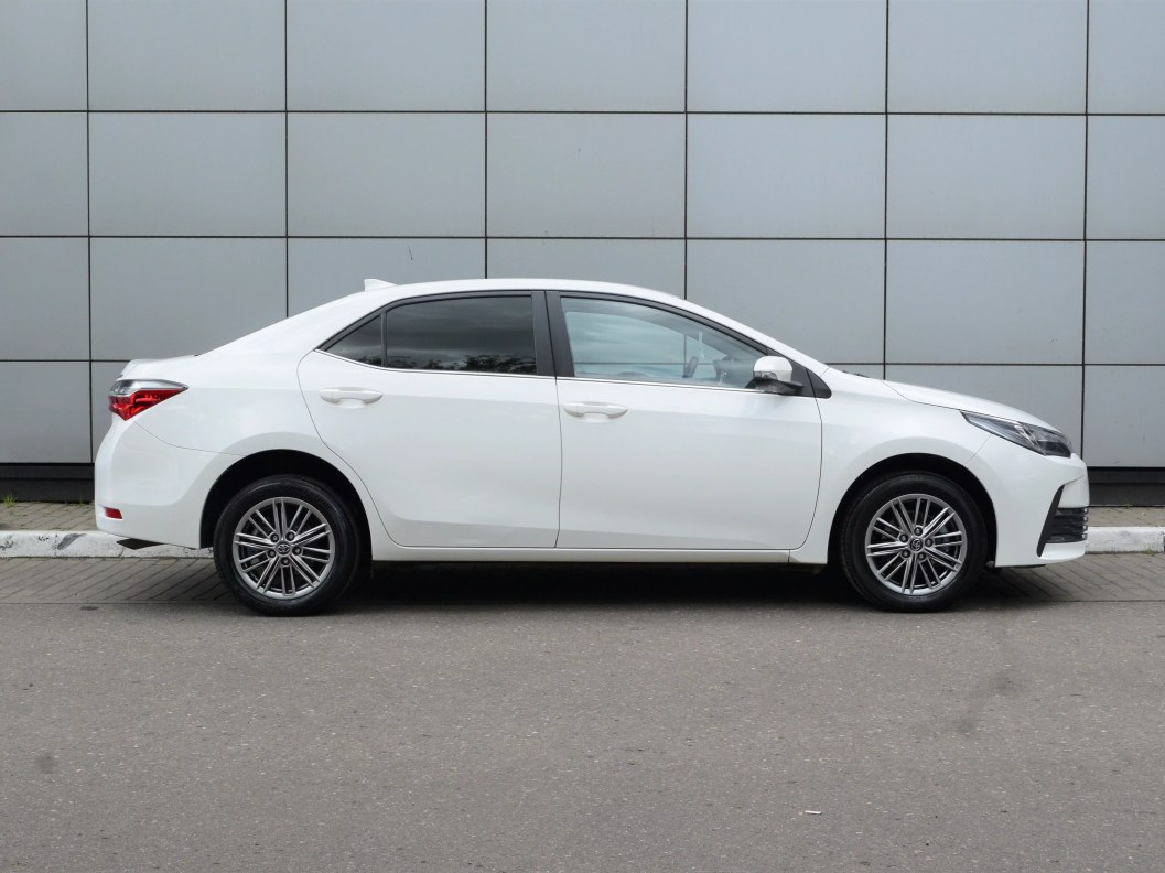 Toyota Corolla Стиль Плюс 1.6 CVT, 2018 фото 8