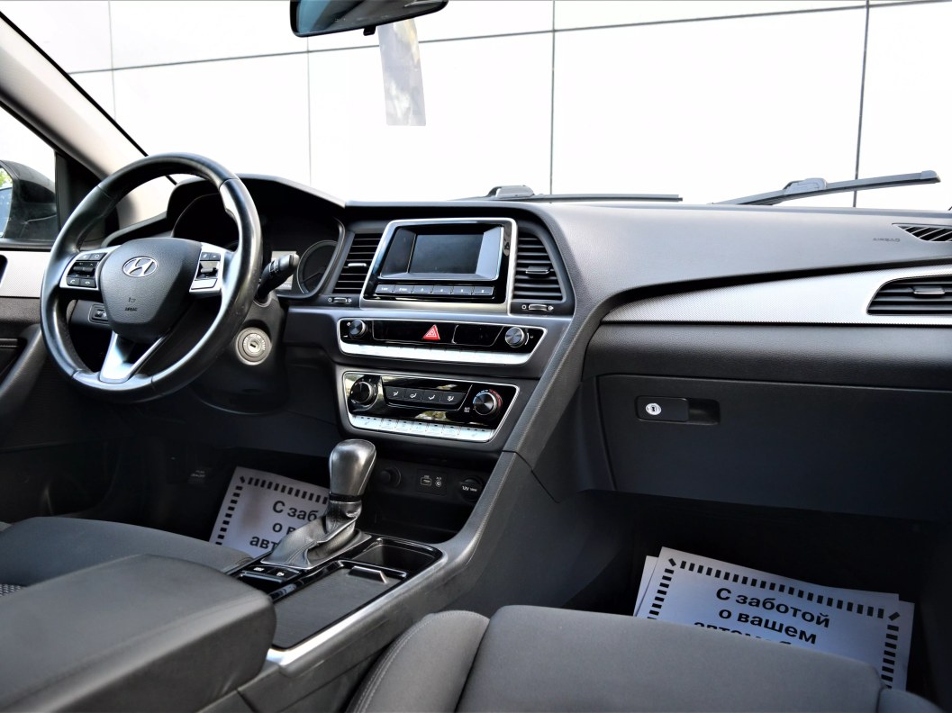 Hyundai Sonata 2.0 АКПП, 2019 фото 11