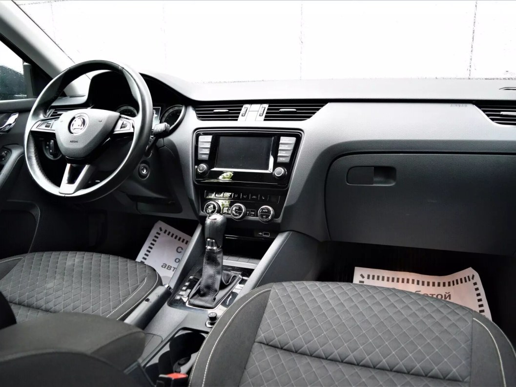 Skoda Octavia Style 1.4 АМТ, 2018 фото 10
