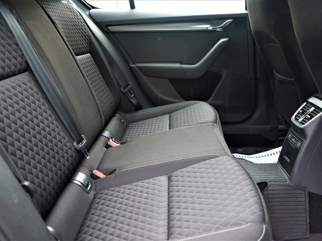 Skoda Octavia Style 1.4 АМТ, 2018 фото 11