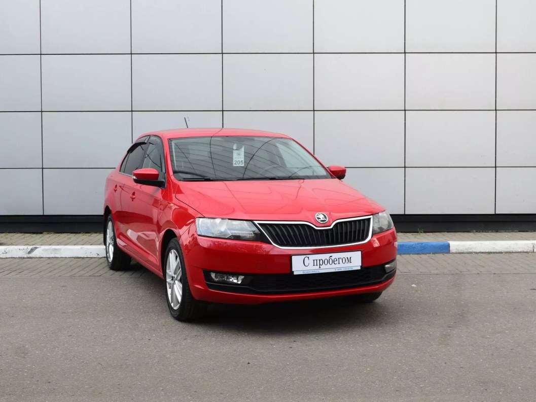 Skoda Rapid 1.6 АКПП, 2017 фото 1