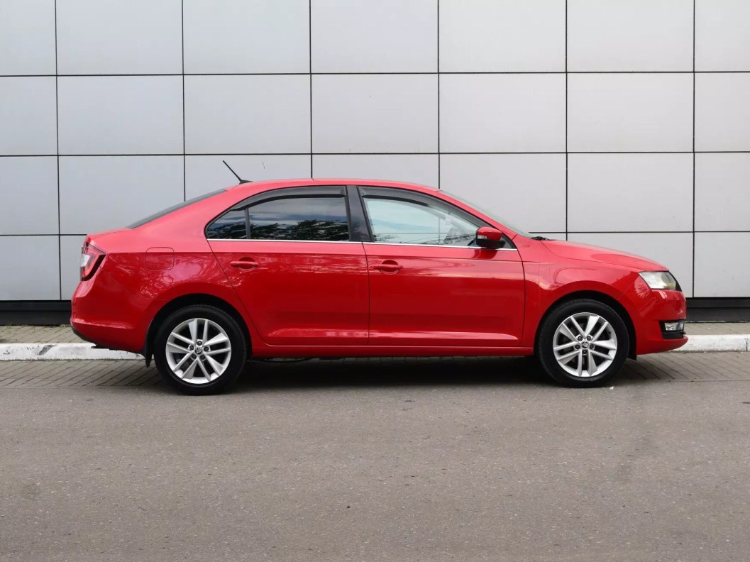 Skoda Rapid 1.6 АКПП, 2017 фото 4