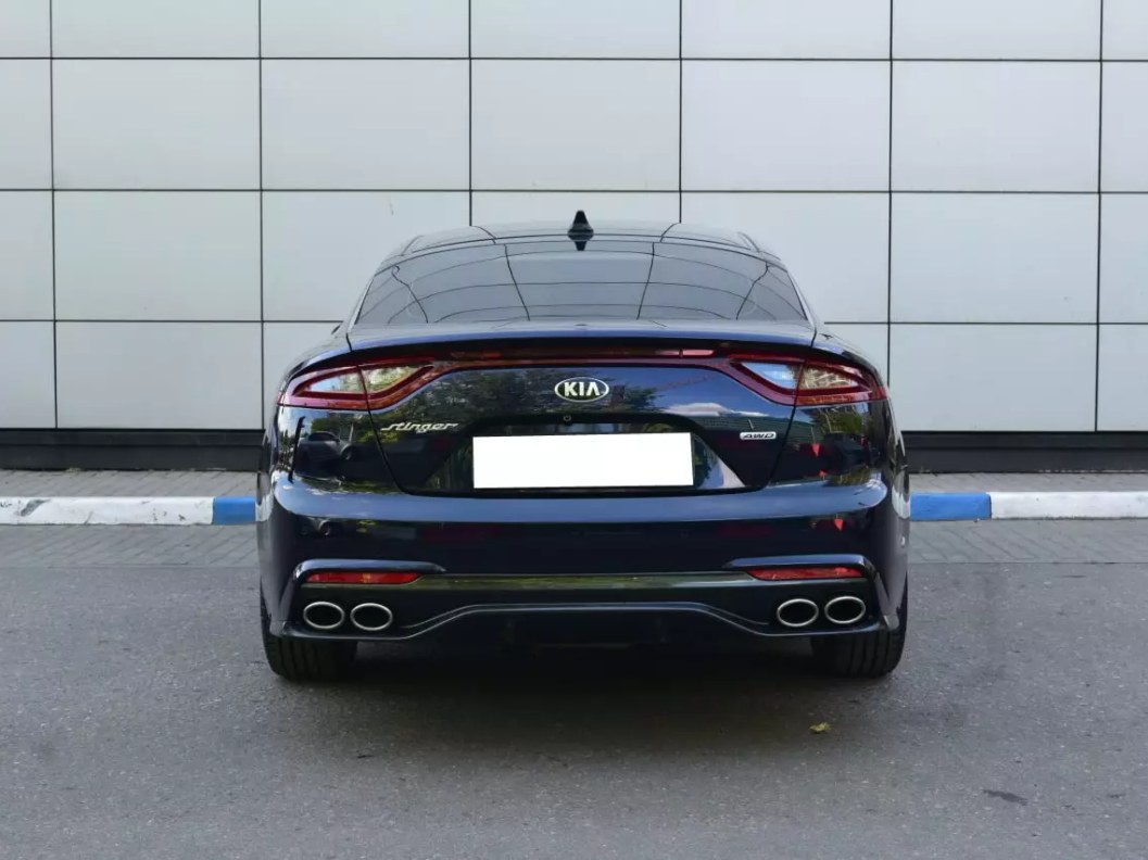 Kia Stinger Luxe 2.0 АКПП, 2018 фото 7