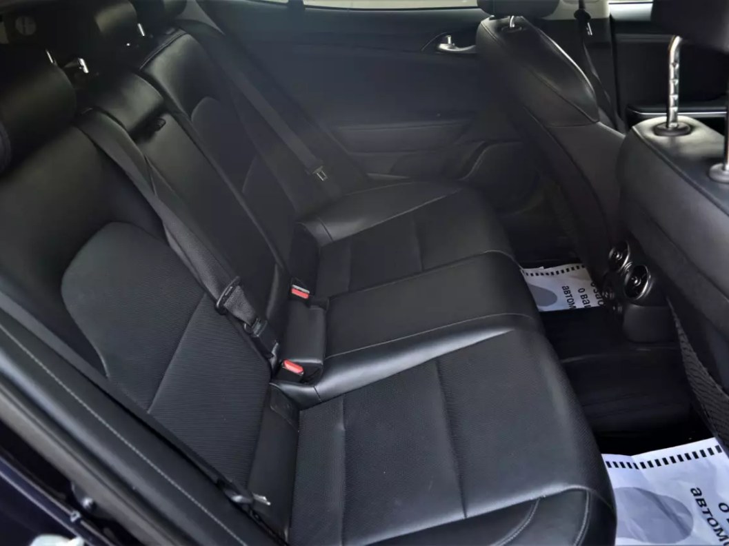 Kia Stinger Luxe 2.0 АКПП, 2018 фото 12
