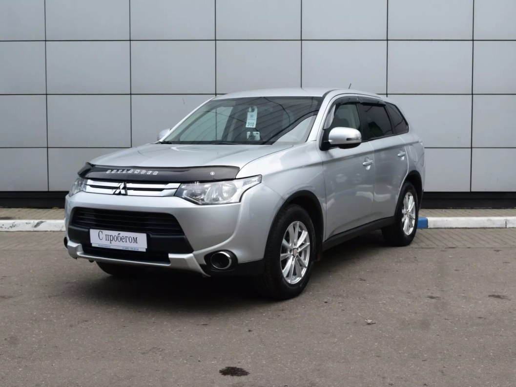 Mitsubishi Outlander Intense S80 2.0 CVT, 2014 фото 3