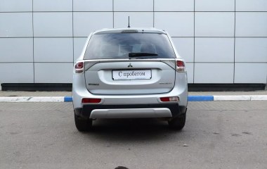 Mitsubishi Outlander Intense S80 2.0 CVT, 2014 превью 7