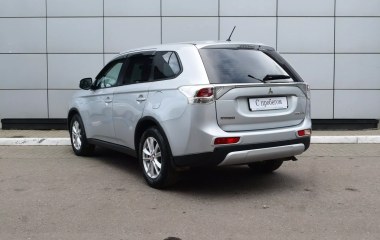 Mitsubishi Outlander Intense S80 2.0 CVT, 2014 превью 8