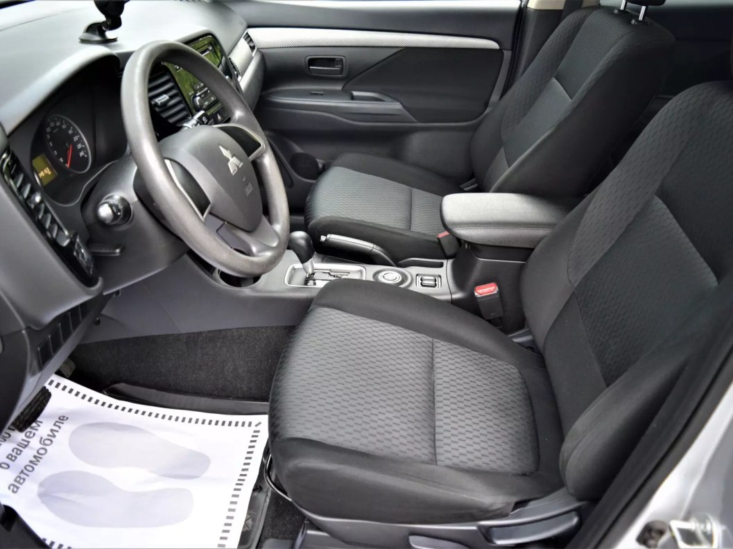 Mitsubishi Outlander Intense S80 2.0 CVT, 2014 фото 9